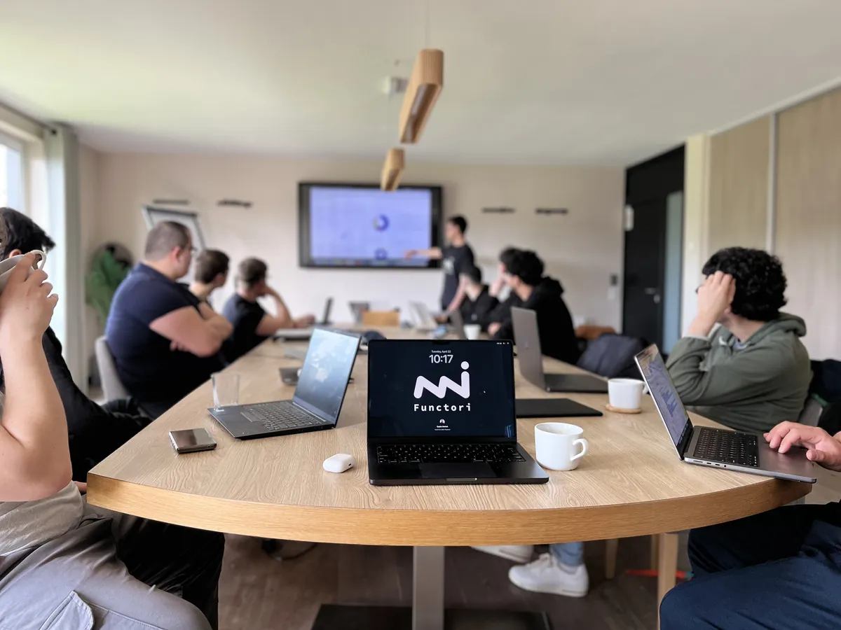 Team seminar: a working session around the table
